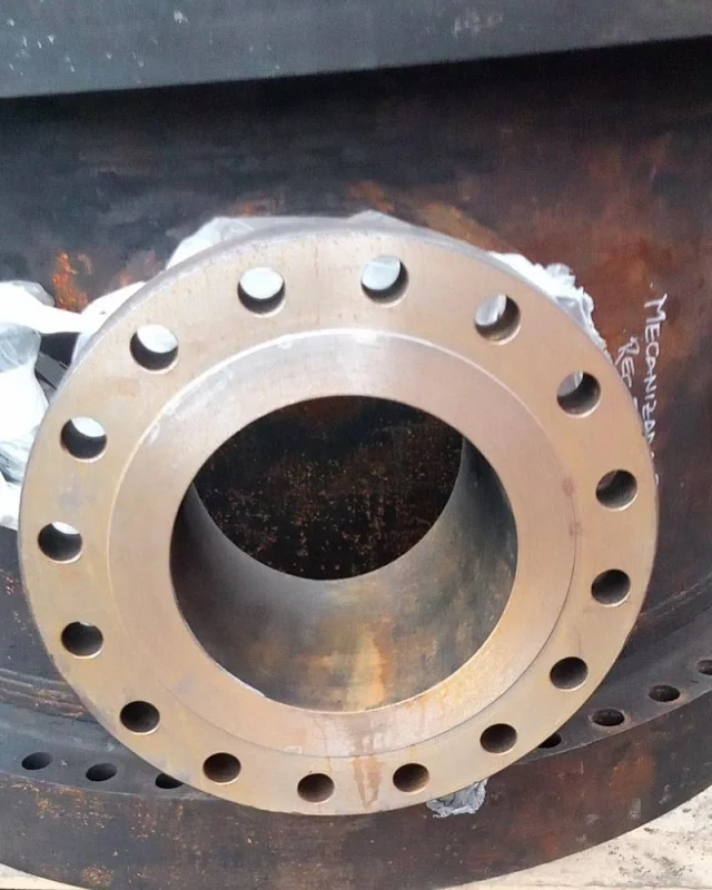 Cambios de secciones de baffle de componentes bonete, cabezal flotante y channel de intercambiadores de calor de industria petroquímica. Estos cambios de baffles conllevan posteriormente trabajos de mecanizados de asientos de sello de empaquetadura y anillo de pernos en casos de ser necesario por normalizacion.
